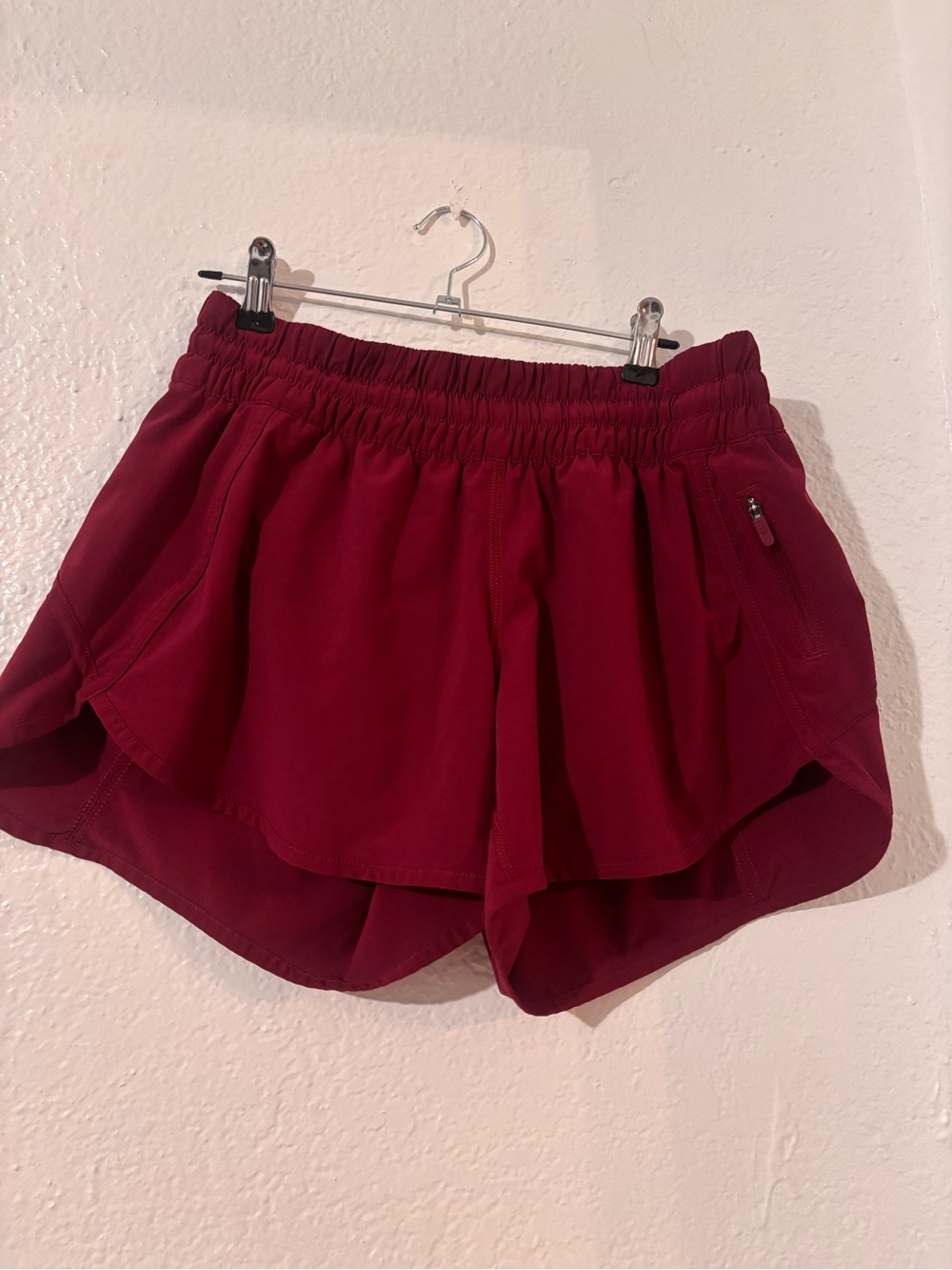 Lululemon Burgendy Hotty Hot shorts